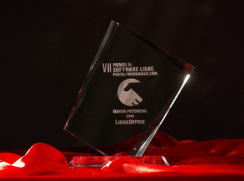 trofeos ganadores premios portalprogramas software libre 2015 | milbits